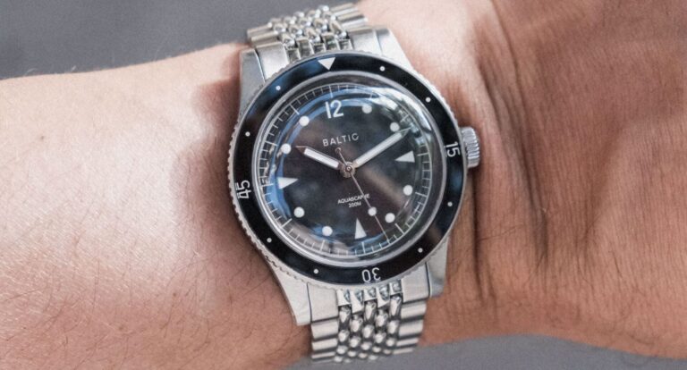 Micro Mondays: The Baltic Aquascarf Classic Is A Modern Diver's