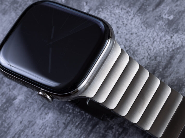 Practical: How Good Is The 10th Anniversary Apple Watch Link